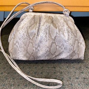 La Voûte - “La Pouchette” in Desert Rose - New